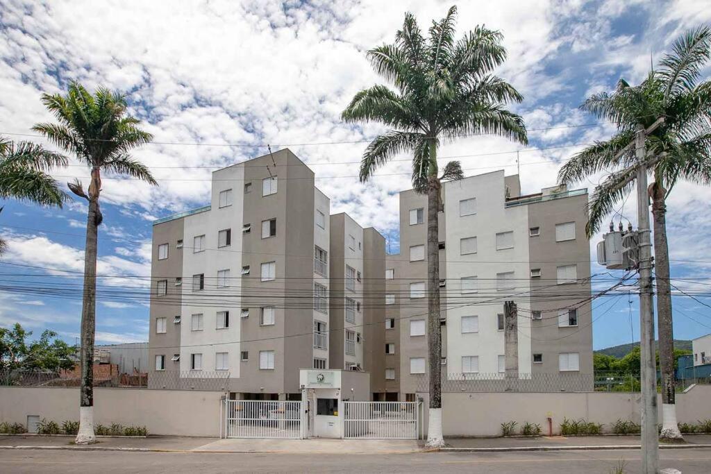Apartamento Em Ubatuba Proximo A Praia Grande Bagian luar foto